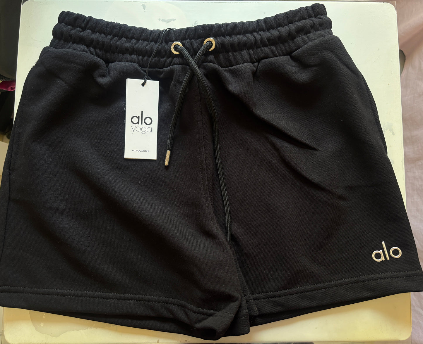 Alo Short
